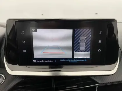 Photo 25 Peugeot 2008  Moteur électrique 136 ch