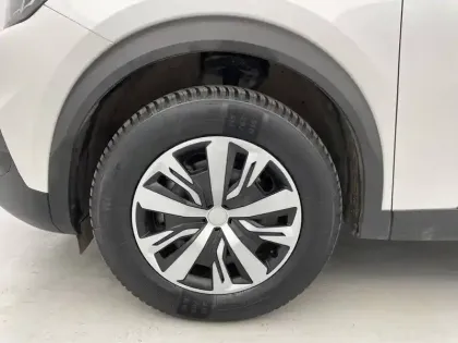 Photo 16 Peugeot 2008  Moteur électrique 136 ch