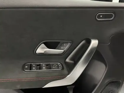 Photo 32 Mercedes Classe A  200 d 8G-DCT