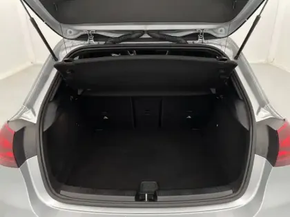 Photo 13 Mercedes Classe A  200 d 8G-DCT