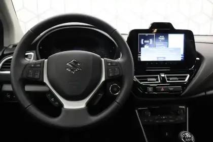 Photo 85 Suzuki S-Cross  1.4 Boosterjet Allgrip Hybrid