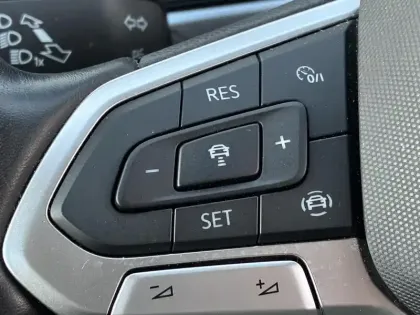 Photo 17 Volkswagen T-roc  1.0 TSI 110 Start/Stop BVM6