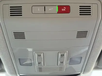 Photo 26 Volkswagen T-roc  1.0 TSI 110 Start/Stop BVM6