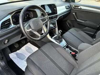 Photo 7 Volkswagen T-roc  1.0 TSI 110 Start/Stop BVM6