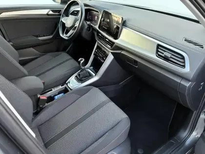 Photo 5 Volkswagen T-roc  1.0 TSI 110 Start/Stop BVM6