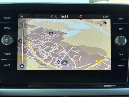 Photo 23 Volkswagen T-roc  1.0 TSI 110 Start/Stop BVM6