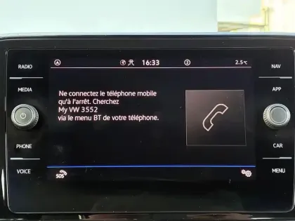 Photo 12 Volkswagen T-roc  1.0 TSI 110 Start/Stop BVM6