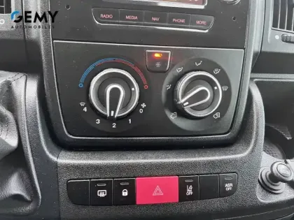 Photo 14 Peugeot Boxer  TOLE 435 L4H2 BLUEHDI 140 S&S