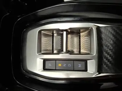 Photo 26 Peugeot 2008  Hybrid 136 e-DCS6