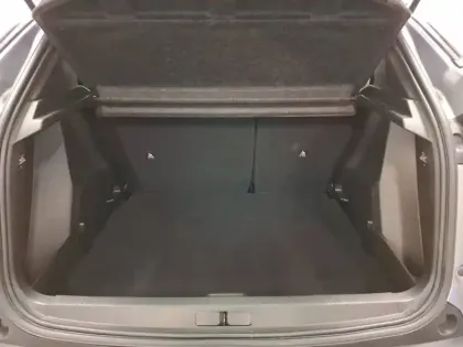 Photo 8 Peugeot 2008  Hybrid 136 e-DCS6