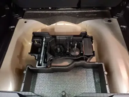 Photo 35 Peugeot 2008  Hybrid 136 e-DCS6