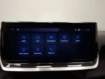 Photo 17 Peugeot 2008  Hybrid 136 e-DCS6