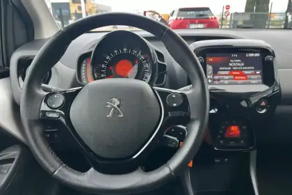 Photo 16 Peugeot 108  VTi 72ch S&S BVM5