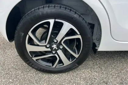 Photo 10 Peugeot 108  VTi 72ch S&S BVM5