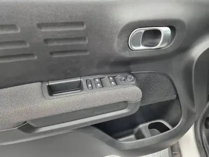 Photo 21 Citroën C3 Aircross  PureTech 130 S&S EAT6