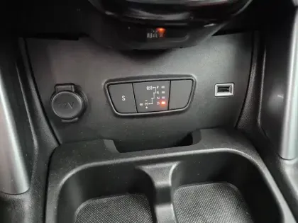 Photo 13 Citroën C3 Aircross  PureTech 130 S&S EAT6