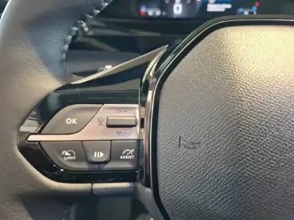 Photo 17 Peugeot 308  SW BlueHDi 130ch S&S EAT8