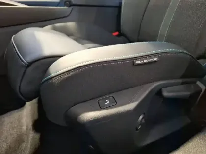 Photo 24 Peugeot 308  SW BlueHDi 130ch S&S EAT8