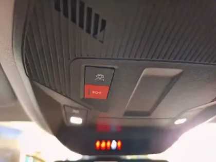 Photo 19 Peugeot 308  SW BlueHDi 130ch S&S EAT8