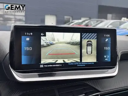 Photo 21 Peugeot 208  PureTech 100 S&S EAT8