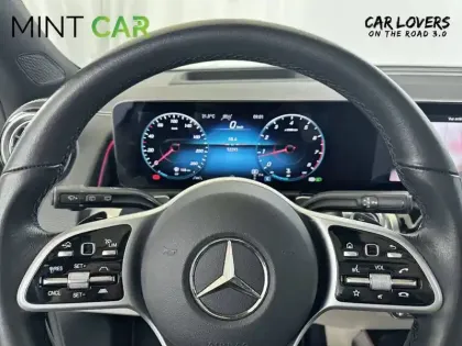 Photo 12 Mercedes GLB  200 7G-DCT