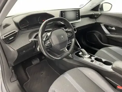 Photo 23 Peugeot 2008  PureTech 130 S&S EAT8