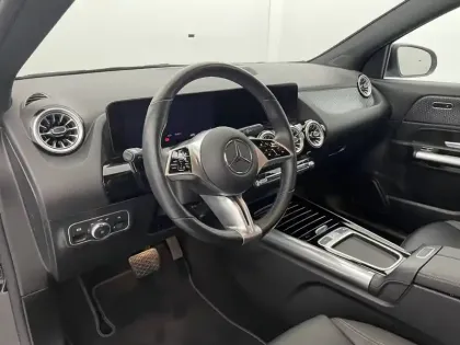 Photo 30 Mercedes GLA  250 e 8G-DCT