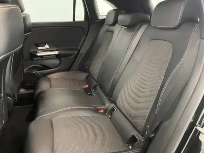 Photo 15 Mercedes GLA  250 e 8G-DCT