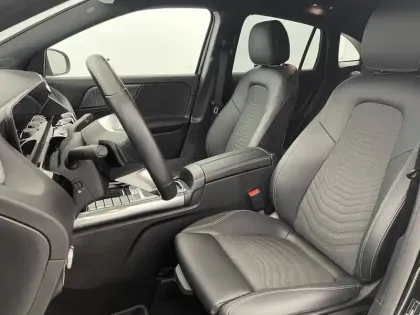 Photo 14 Mercedes GLA  250 e 8G-DCT