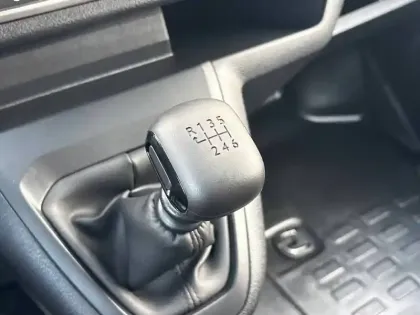 Photo 13 Peugeot Expert  FGN M DIESEL 120 CH MANUELLE