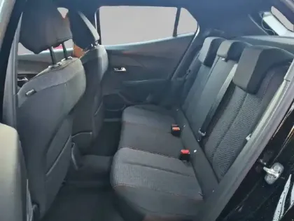 Photo 11 Peugeot 2008  Hybrid 145 e-DCS6