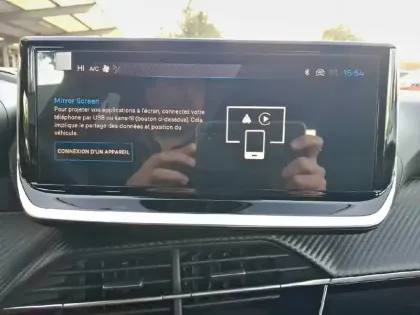 Photo 18 Peugeot 2008  Hybrid 145 e-DCS6