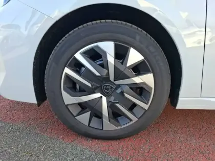 Photo 12 Peugeot 208  100 S&S BVM6