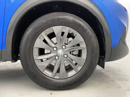 Photo 15 Peugeot 2008  PureTech 100 S&S BVM6