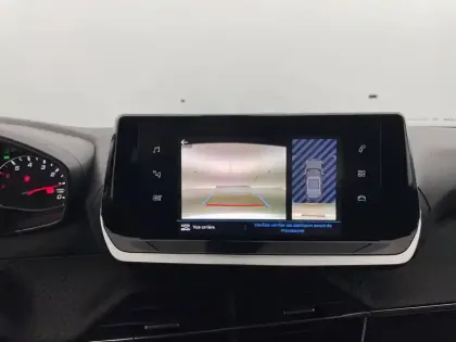 Photo 31 Peugeot 2008  PureTech 100 S&S BVM6