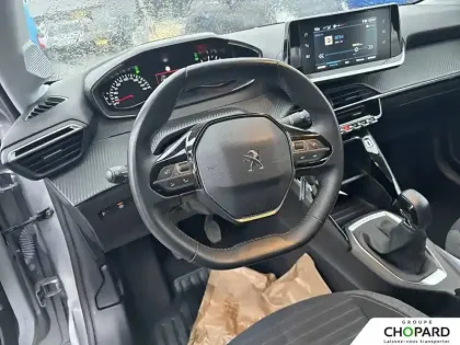 Photo 16 Peugeot 208  PureTech 75 S&S BVM5