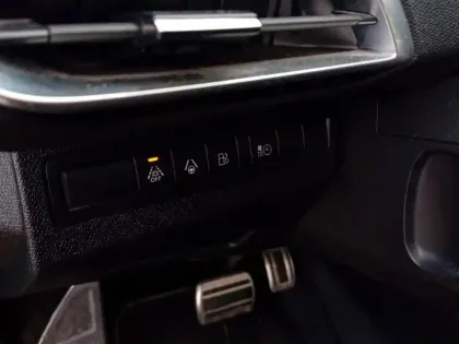 Photo 37 Peugeot 3008  Hybrid4 300 e-EAT8