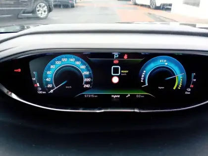 Photo 51 Peugeot 3008  Hybrid4 300 e-EAT8