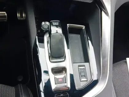 Photo 32 Peugeot 3008  Hybrid4 300 e-EAT8