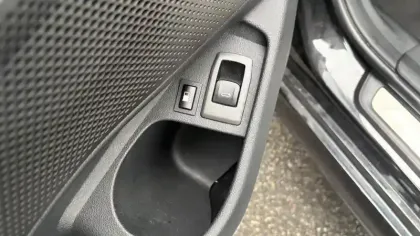 Photo 15 BMW Serie 3 Touring 330e 292 ch BVA8