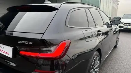 Photo 39 BMW Serie 3 Touring 330e 292 ch BVA8