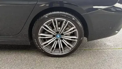 Photo 41 BMW Serie 3 Touring 330e 292 ch BVA8