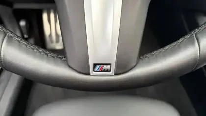 Photo 21 BMW Serie 3 Touring 330e 292 ch BVA8