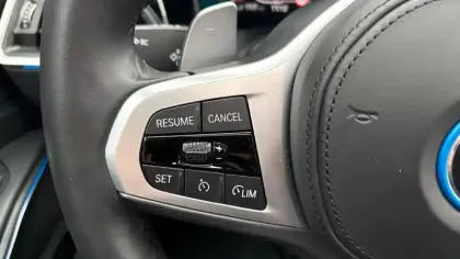 Photo 19 BMW Serie 3 Touring 330e 292 ch BVA8