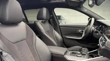 Photo 10 BMW Serie 3 Touring 330e 292 ch BVA8