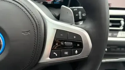 Photo 20 BMW Serie 3 Touring 330e 292 ch BVA8