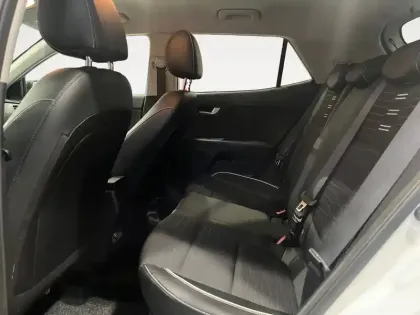 Photo 13 Kia Stonic  1.0 T-GDi 120 ch MHEV iBVM6