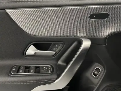 Photo 23 Mercedes CLA  Coupé 200 d 8G-DCT