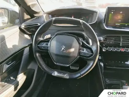 Photo 16 Peugeot 208  PureTech 130 S&S EAT8