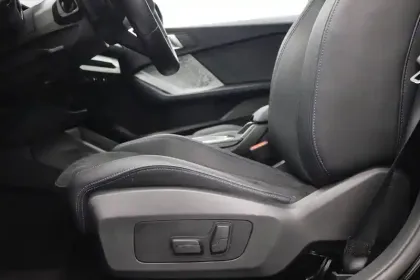 Photo 28 BMW Serie 1 120 170 ch DKG7